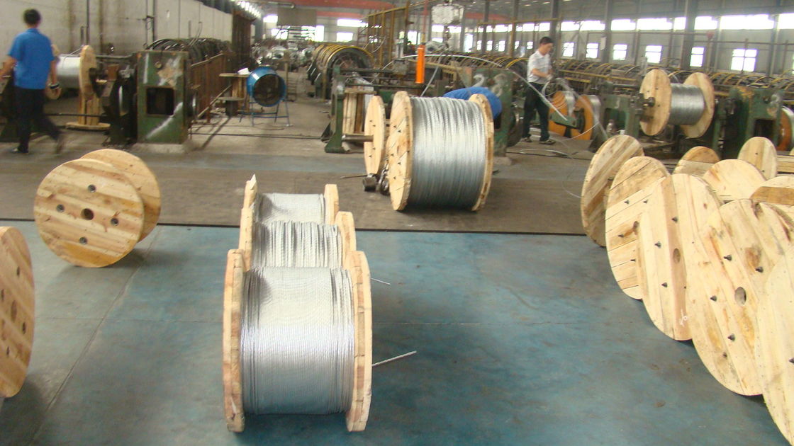 Middle And High Carbon Galvanized Wire Cable 1.0-4.8mm Wire Gauge For ACSR Conductor