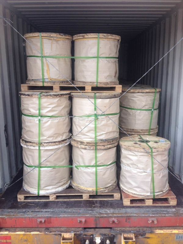 3 8 Inch Galvanized Guy Wire ASTM A 475 EHS With Wooden Reel Packing